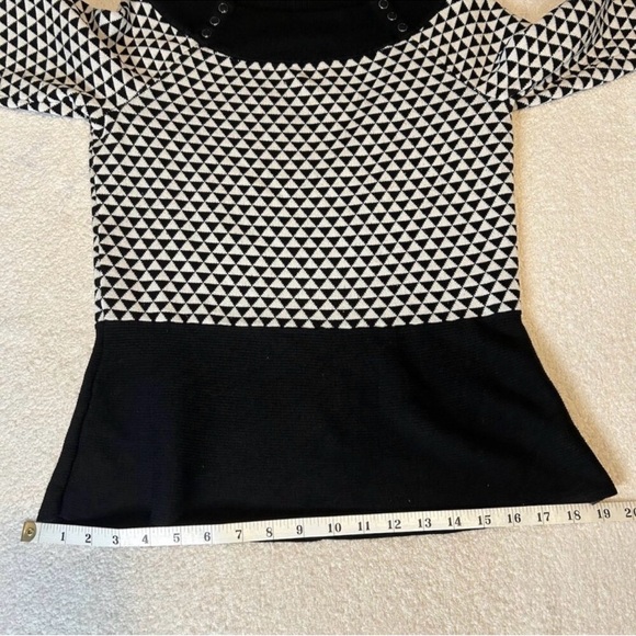 WHBM geometric print black & white sweater - Picture 11 of 12